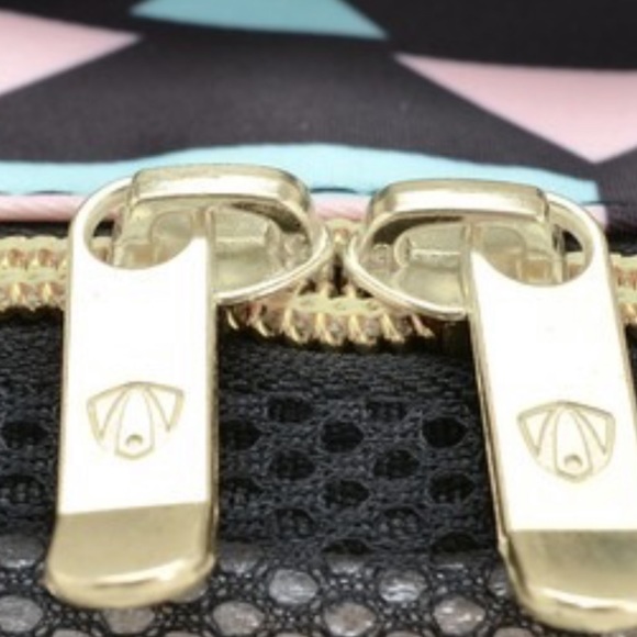 Travelers Choice 5 piece packing cubes NWT - Picture 7 of 11